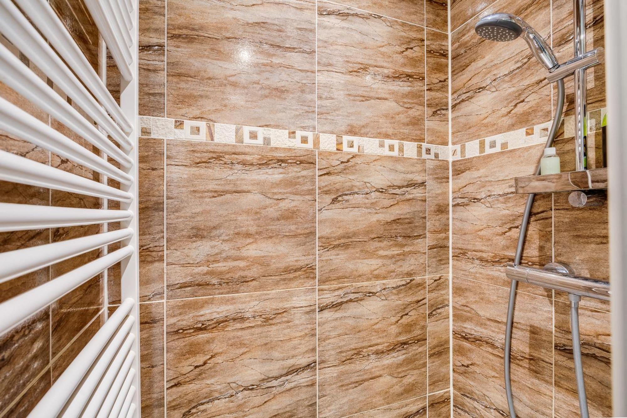 Luxe Wellness Apartment Apeldoorn With Jacuzzi And Sauna Exterior photo