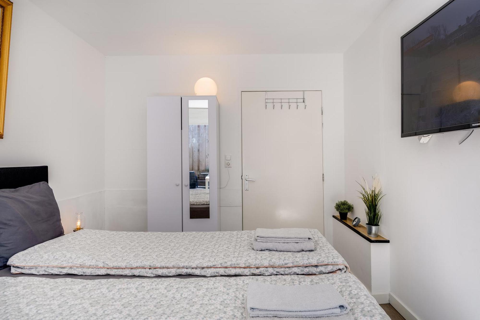 Luxe Wellness Apartment Apeldoorn With Jacuzzi And Sauna Exterior photo
